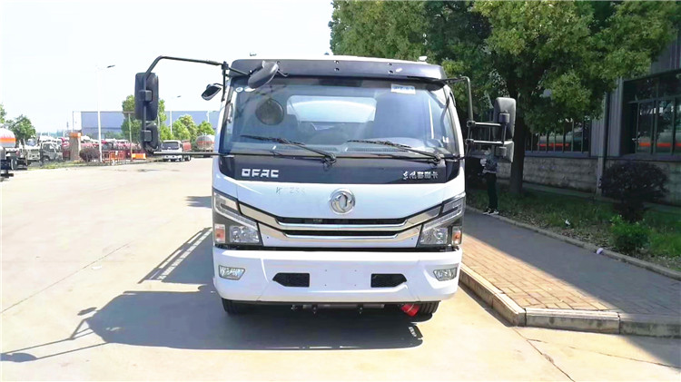 東風(fēng)多利卡 6噸8噸加油車