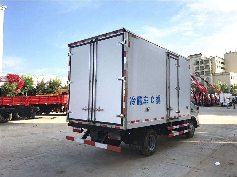 江淮駿鈴V5,4.2米冷藏車