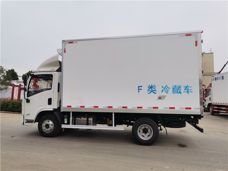 陜汽德龍K3000藍牌冷藏車