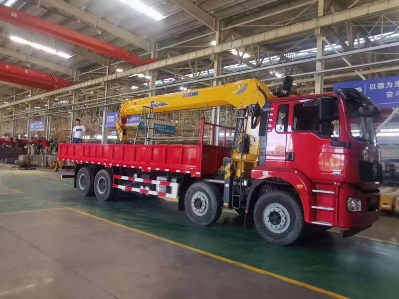 陜汽德龍前四后八350馬力徐工16四節(jié)G型